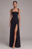 Decote preto quadrado Uma linha longa de vestido formal com fenda