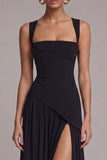 Decote preto quadrado Uma linha longa de vestido formal com fenda