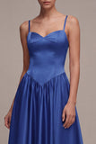 Vestido formal longo de alças finas azul real Cintura Basca Linha A