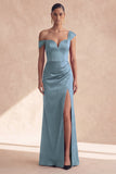 Vestido formal de sereia borgonha com ombros descobertos e fenda