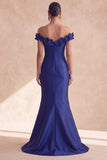 Vestido formal comprido de cetim em cetim em azul marinho escuro com flores 3D