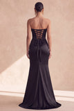 Vestido formal longo em forma de sereia de cetim preto sem alças, franzido