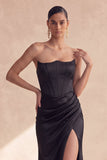 Vestido formal longo em forma de sereia de cetim preto sem alças, franzido