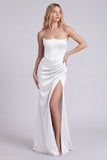 Vestido formal longo em forma de sereia de cetim preto sem alças, franzido