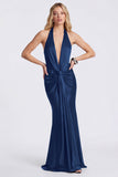 Vestido formal longo de sereia com decote caber halter e franzido
