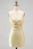 Bodycon Caber Neck Cut Cut Pearls Yellow Homecoming Dress com bordas