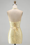 Bodycon Caber Neck Cut Cut Pearls Yellow Homecoming Dress com bordas