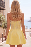 Vestido de Finalista Amarelo Espartilho A-Line Pearls com laço