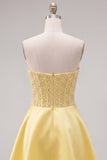 Vestido de Finalista Amarelo Espartilho A-Line Pearls com laço