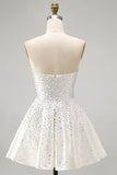 Vestido branco de Mini-Pérola com Pérolas A Line, Branco Sem Alças e Folhos