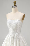 Vestido branco de Mini-Pérola com Pérolas A Line, Branco Sem Alças e Folhos
