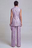 Fato feminino floral azul empoeirado, com lapela de dois peças,