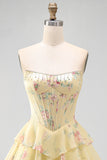 Espartilho Amarelo Amarelo Sem Alças, Vestido de Regresso a Casa Floral em Camadas