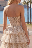 Vestido de finalistas em galãs com laço em galã de chiffon preto com pontos pretos de damasco.