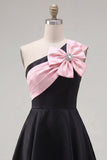 Vestido de Finalistas Preto, Linha em A, Um Ombro, com Flor 3D