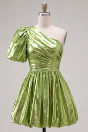 Vestido de Finalistas Metálicos Verde de Linha A com um ombro franzido