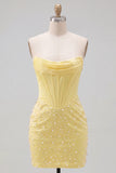 Vestido de Homecoming Bodycon Bodycon Espartilho Amarelo Amarelo Sem Alças
