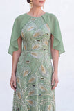 Vestido Longo de Mãe da Noiva com decote redondo verde com decote redondo e capa