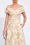 Vestido de Mãe da Noiva Jacquard com Linha A Dourada Com Traço A Largo Com Ombro