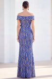 Vestido comprido de mãe da noiva em azul real sereia, ombro descoberto, com flores 3D