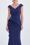 Vestido de Mãe da Noiva com decote em V e decote em V e mangas curtas