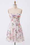 Vestido de Finalista A-Line Strapless Floral Floral em Chiffon de Chiffon e Espartilho de Finalistas