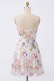 Vestido de Finalista A-Line Strapless Floral Floral em Chiffon de Chiffon e Espartilho de Finalistas