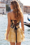 Vestido de regresso a casa, floral em camadas, dourado e preto, com renda nas costas