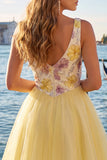 Vestido de Finalistas Amarelo, Amarelo em V, com Lantejoulas e Lantejoulas, Linha A