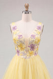 Vestido de Finalistas Amarelo, Amarelo em V, com Lantejoulas e Lantejoulas, Linha A