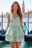 Vestido Curto de Regresso a Casa Longo Linha A de Linha A Lilás, decote em V, Pérola Pérola e Renda nas Costas