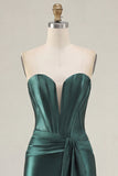 Vestido de Homecoming Bodycon de cetim em cetim verde escuro Corset Sweetheart com faixa