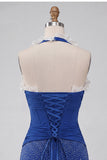 Vestido de Homecoming Bodycon, Bodycon de gola halter azul escura, folhos e missangas franzidas, com renda nas costas