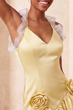 Vestido de finalistas roxo bodycon com gola curta e folhos de cetim com folhos e flores 3D