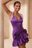 Vestido de finalistas roxo bodycon com gola curta e folhos de cetim com folhos e flores 3D