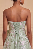 Vestido de regresso a casa, com laço em A, bordado A-Line Strapless Strapless A-Line Bordado Verde Sálvia