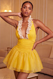 Vestido amarelo A-Line Halter com decote com folhos e franzidos, vestido de regresso às costas