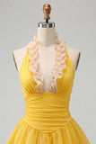 Vestido amarelo A-Line Halter com decote com folhos e franzidos, vestido de regresso às costas