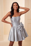 Vestido de Homecoming com corset de boas-vindas em cetim verde menta verde menta corda sem alças, renda nas costas, com laço