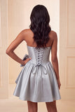 Vestido de Homecoming com corset de boas-vindas em cetim verde menta verde menta corda sem alças, renda nas costas, com laço