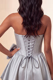 Vestido de Homecoming com corset de boas-vindas em cetim verde menta verde menta corda sem alças, renda nas costas, com laço