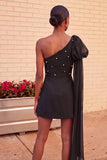 Vestido de Homecoming Azul Escuro A-Line A-Line de Um Ombro com Capa Lateral
