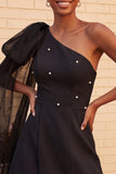 Vestido de Homecoming Azul Escuro A-Line A-Line de Um Ombro com Capa Lateral