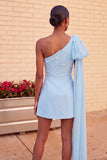 Vestido de Homecoming Azul Escuro A-Line A-Line de Um Ombro com Capa Lateral