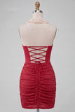 Vestido de regresso a casa, bodycon vermelho, franzido e folhos com purinas, com decote e renda nas costas