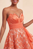 Lantejoulas azul céu A-Line Sweetheart Atacam Vestido de Regresso a Casa com Faixa