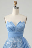 Lantejoulas azul céu A-Line Sweetheart Atacam Vestido de Regresso a Casa com Faixa