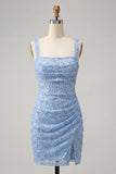 Bodycon azul celeste com decote quadrado com lantejoulas, renda apanhada nas costas com fenda