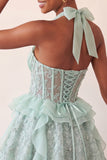Vestido de regresso a casa, corset transparente verde menta com decote halter, floral e folhos e renda nas costas