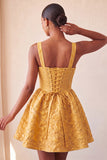 Vestido de Finalistas Amarelo Jacquard Amarelo Floral Rendado Atrás com Laço